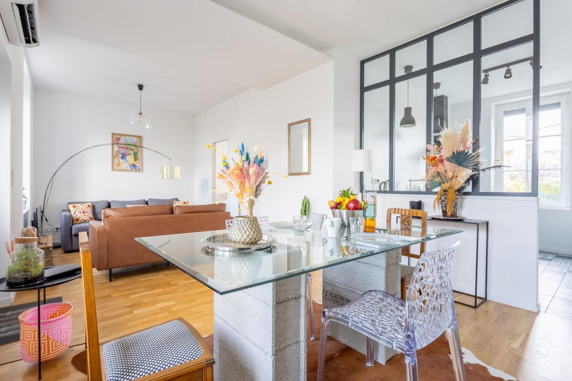 153 - Au Calme & Climatise Apartment