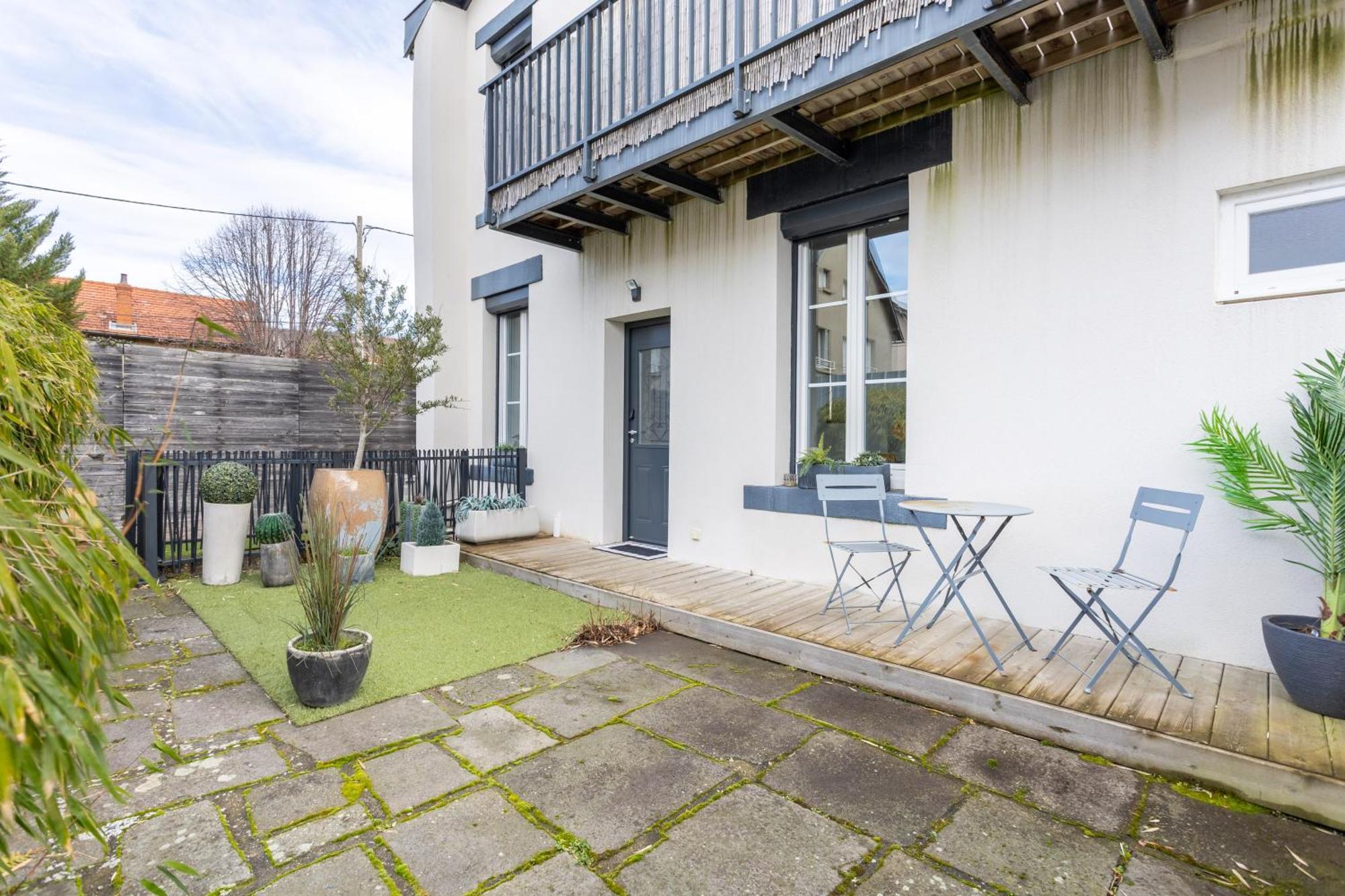 Apartment 153 - Au Calme & Climatise *